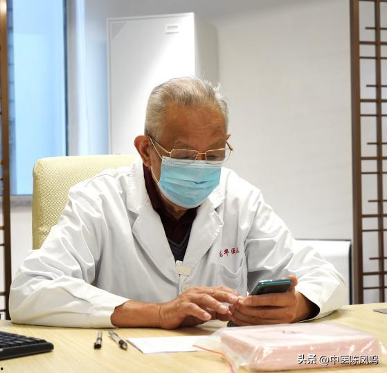 头条主任医师,揭秘医疗领域的权威之声