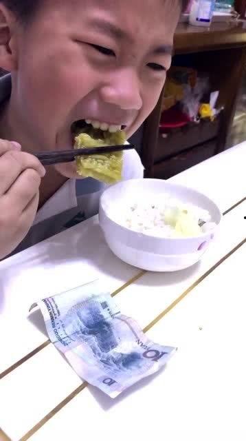 最新销售卖房吃瓜,揭秘最新销售卖房背后的吃瓜故事