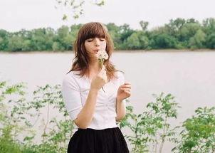 拍照姿势全身室外吃瓜,拍照姿势解锁全身室外吃瓜新风尚